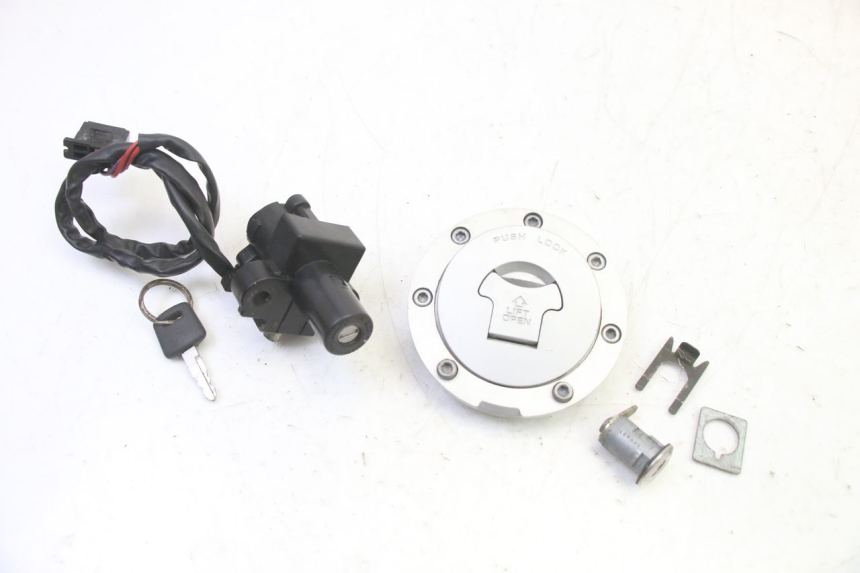 photo de KIT FECHADURA CHAVE NEIMAN HONDA CBR RR FIREBLADE 900 (1992 - 1994) - Vista principal