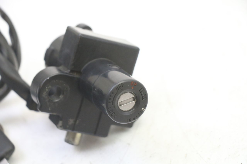 photo de KIT FECHADURA CHAVE NEIMAN HONDA CBR RR FIREBLADE 900 (1992 - 1994) - Ampliação técnica