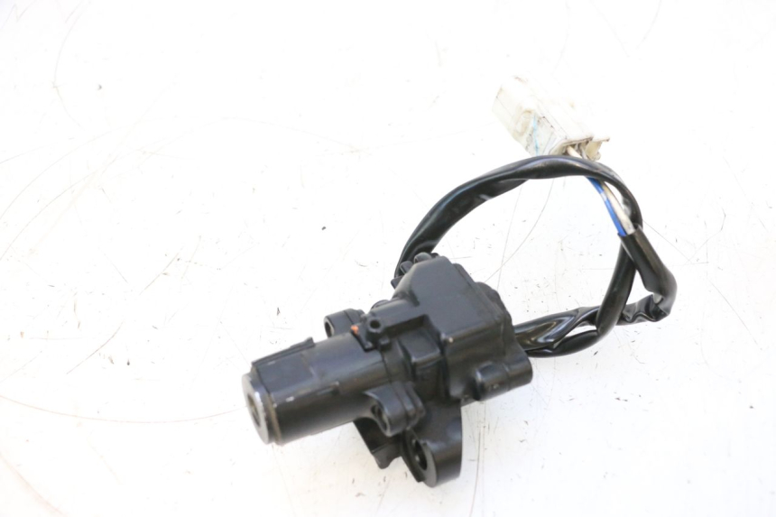 photo de KIT FECHADURA CHAVE NEIMAN KAWASAKI ER-6 ER6 F ABS 650 (2012 - 2016) - Outro ângulo de visão