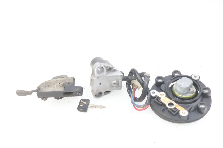 photo de KIT FECHADURA CHAVE NEIMAN YAMAHA FJ 3CX 1200 (1986 - 1996) - Pontos de fixação