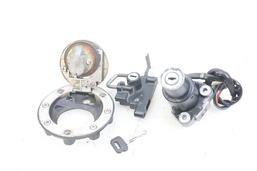 photo de KIT FECHADURA CHAVE NEIMAN YAMAHA FJ 3CX 1200 (1986 - 1996) - Detalhe da peça