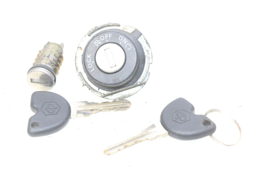 photo de KIT FECHADURA CHAVE NEIMAN PIAGGIO FLY 100 (2006 - 2010) - Vista principal