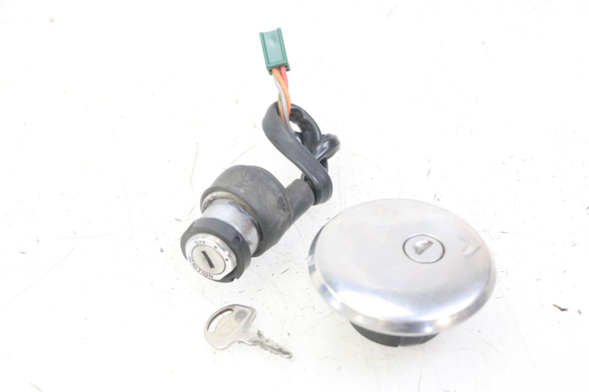 photo de KIT FECHADURA CHAVE NEIMAN SUZUKI GN 125 (1997 - 2000) - Vista principal