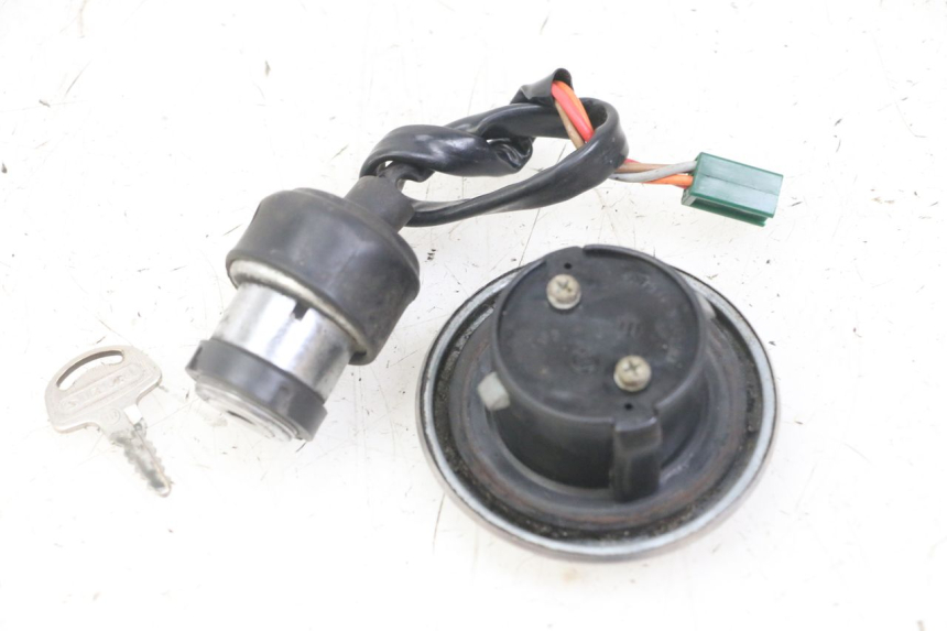 photo de KIT FECHADURA CHAVE NEIMAN SUZUKI GN 125 (1997 - 2000) - Ampliação técnica
