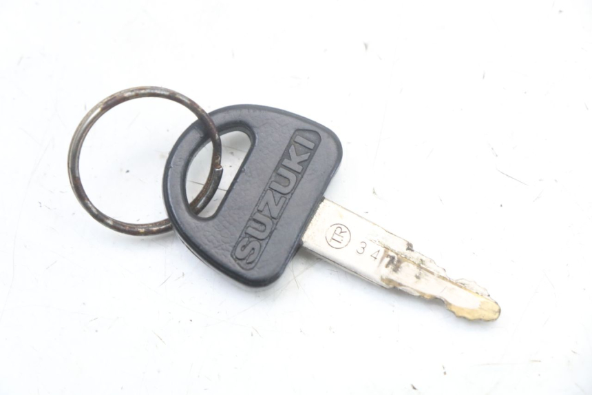 photo de KIT FECHADURA CHAVE NEIMAN SUZUKI GSX E 250 (1982 - 1983) - Outro ângulo de visão