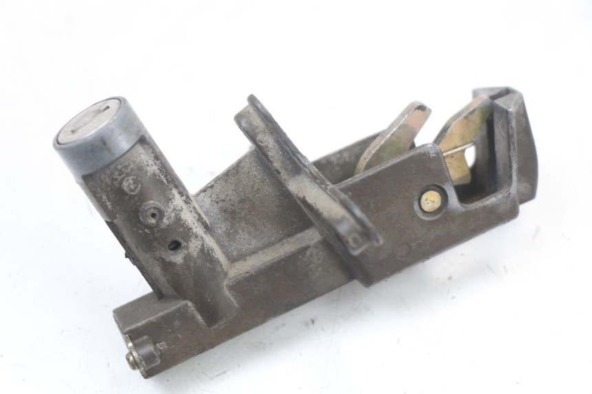 photo de KIT FECHADURA CHAVE NEIMAN SUZUKI GSX E 250 (1982 - 1983) - Marcações e referências