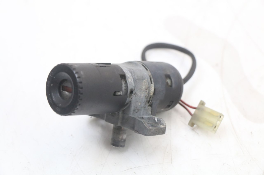 photo de KIT FECHADURA CHAVE NEIMAN HONDA NES AROBASE 125 (2000 - 2003) - Zoom do estado de desgaste