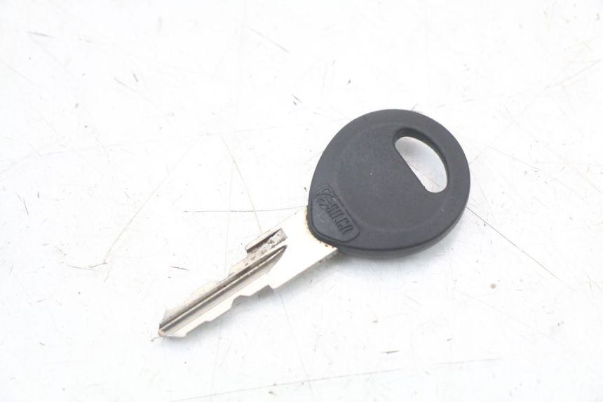 photo de KIT FECHADURA CHAVE NEIMAN HONDA NES AROBASE 125 (2000 - 2003) - Estado da superfície