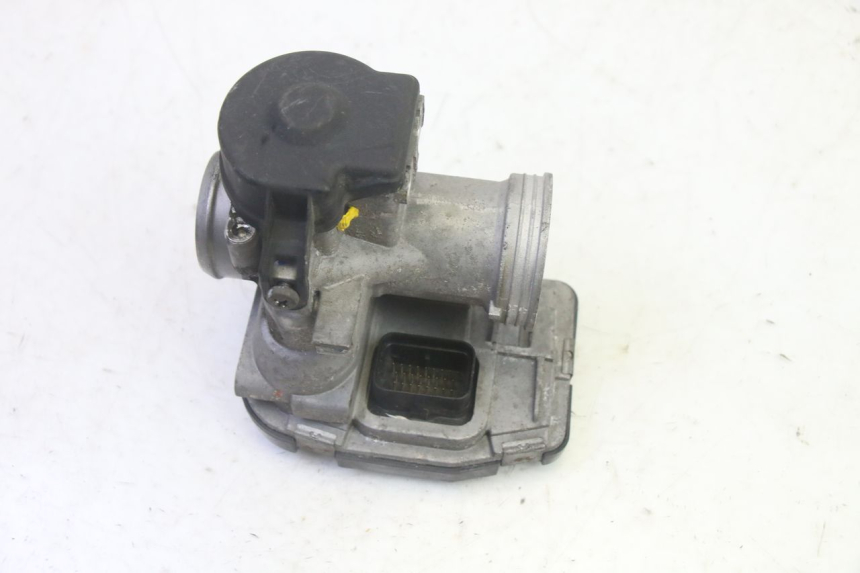 photo de KIT FECHADURA CHAVE NEIMAN PIAGGIO MP3 HPE 350 (2018 - 2020) - Ampliação dos componentes