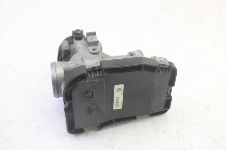 photo de KIT FECHADURA CHAVE NEIMAN PIAGGIO MP3 HPE 350 (2018 - 2020) - Ângulo alternativo