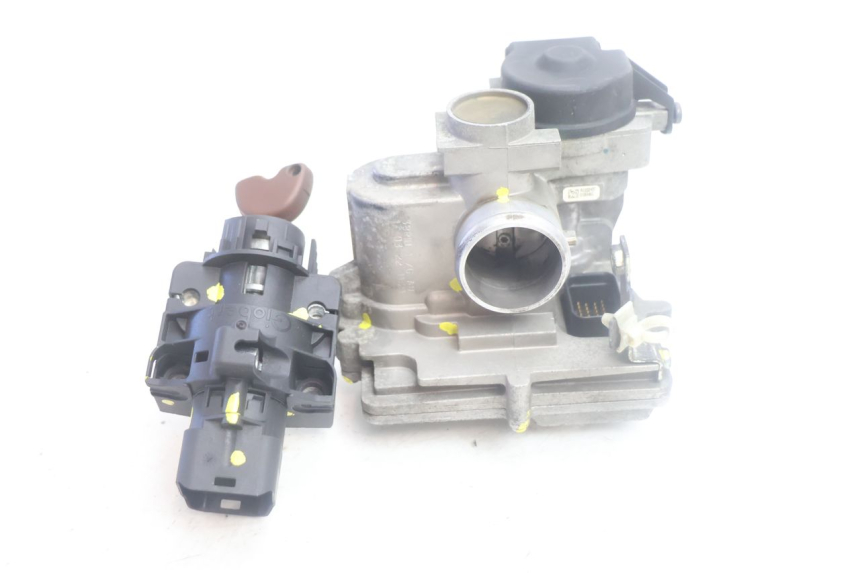 photo de KIT FECHADURA CHAVE IGNIÇÃO PIAGGIO MP3 500 (2016 - 2018) - Detalhe da peça