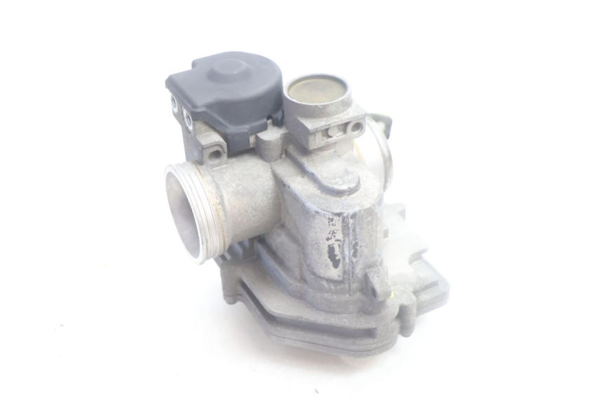 photo de KIT FECHADURA CHAVE IGNIÇÃO PIAGGIO MP3 500 (2016 - 2018) - Vista de perto