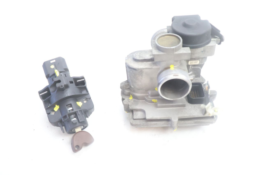 photo de KIT FECHADURA CHAVE IGNIÇÃO PIAGGIO MP3 500 (2016 - 2018) - Zoom do estado de desgaste