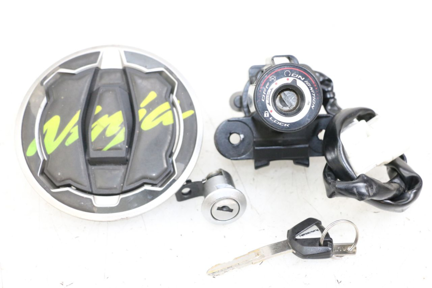 photo de KIT FECHADURA CHAVE NEIMAN KAWASAKI NINJA 400 (2018 - 2023) - Vista principal