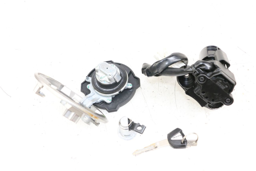 photo de KIT FECHADURA CHAVE NEIMAN KAWASAKI NINJA 400 (2018 - 2023) - Vista geral