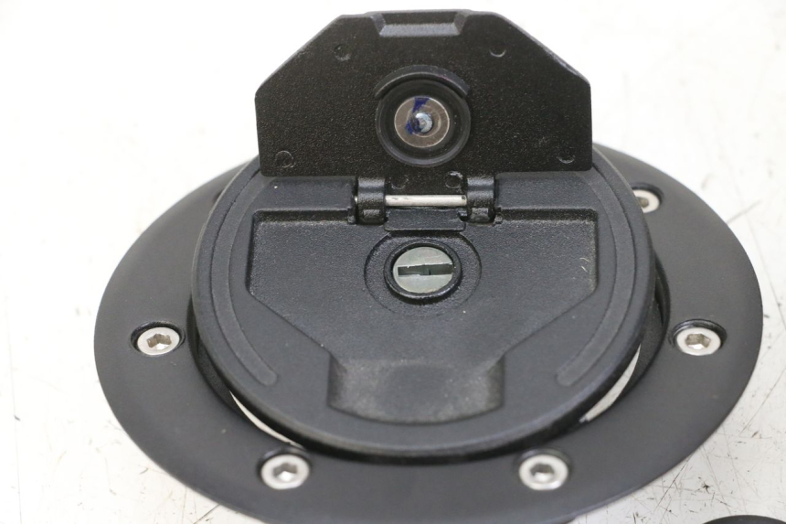 photo de KIT FECHADURA CHAVE NEIMAN ROYAL ENFIELD SCRAM 411 (2022 - 2024) - Pontos de fixação