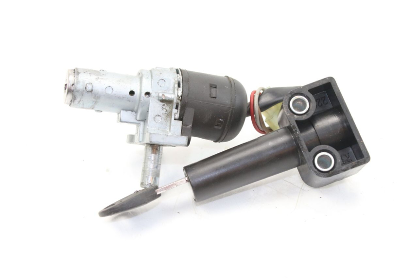 photo de KIT FECHADURA CHAVE NEIMAN YAMAHA SLIDER NAKED 50 (2004 - 2018) - Detalhe da peça