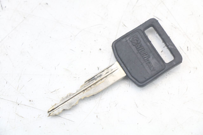 photo de KIT FECHADURA CHAVE NEIMAN SUZUKI SV N 650 (1999 - 2002) - Zoom do estado de desgaste