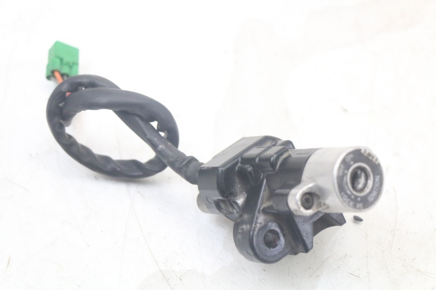 photo de KIT FECHADURA CHAVE NEIMAN SUZUKI SV N 650 (1999 - 2002) - Ampliação técnica
