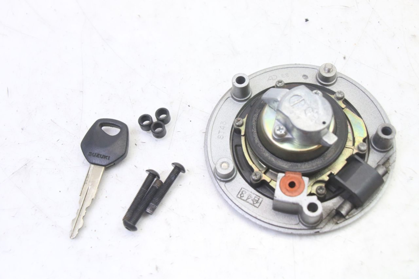 photo de KIT FECHADURA CHAVE NEIMAN SUZUKI SV S 650 (2003 - 2009) - Detalhes característicos