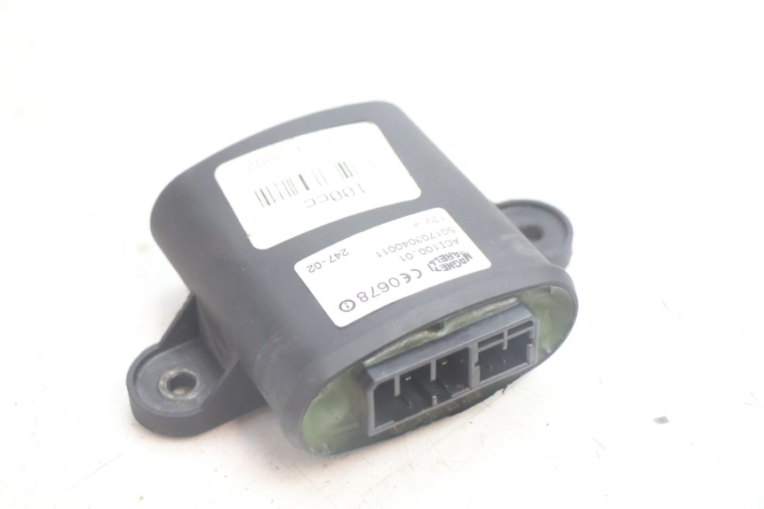 photo de KIT FECHADURA CHAVE DE IGNIÇÃO PEUGEOT VIVACITY 100 (1999 - 2008) - Detalhes característicos