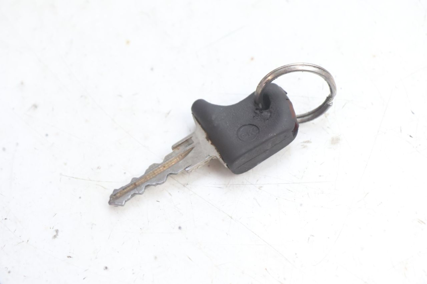 photo de KIT FECHADURA CHAVE DE IGNIÇÃO PEUGEOT VIVACITY 100 (1999 - 2008) - Peça verificada