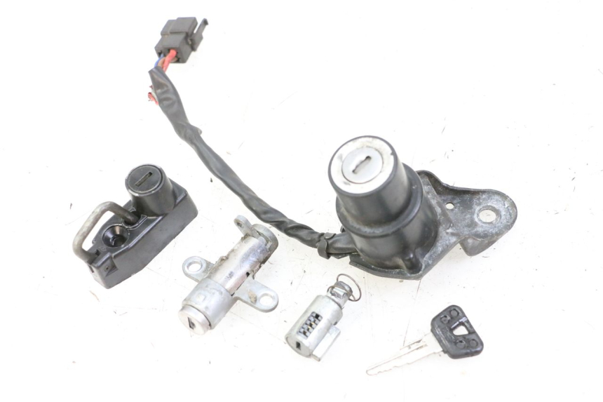 photo de KIT FECHADURA CHAVE NEIMAN YAMAHA XV VIRAGO 535 (1988 - 2004) - Vista principal