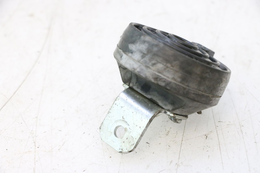 photo de BUZINA PEUGEOT 103 SPX CLIP 50 (1989 - 1992) - Detalhe da peça