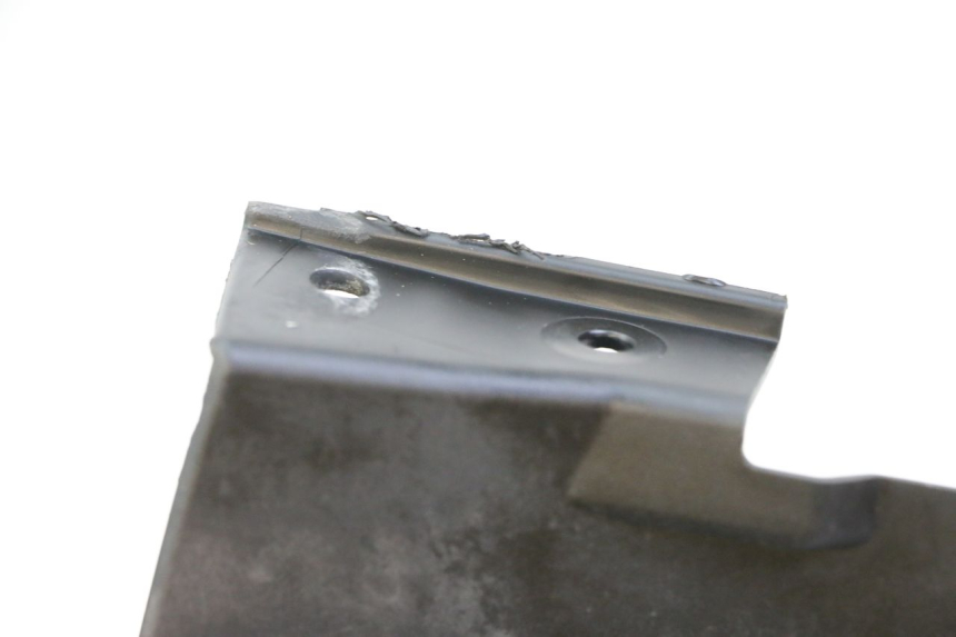 photo de LIMPADOR DE RODA YAMAHA XJ6 600 (2008 - 2016) - Detalhe da peça