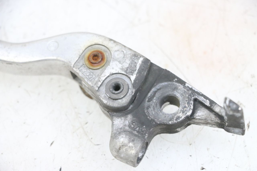 photo de MANETE DE FREIO DIREITO YAMAHA TDM ABS 900 (2002 - 2014) - Zoom do estado de desgaste