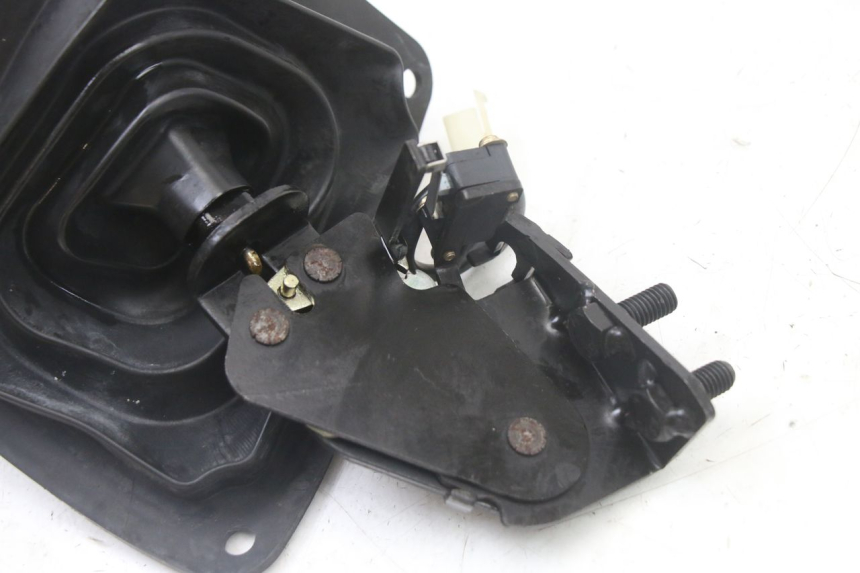 photo de ALAVANCA DO FREIO DE ESTACIONAMENTO KYMCO XCITING 500 (2007 - 2010) - Pontos de fixação