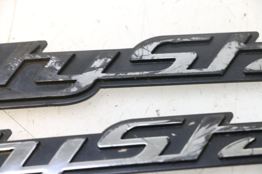 photo de LOGO DA MARCA PEUGEOT CITYSTAR 2T 50 (2018 - 2021) - Zoom do estado de desgaste