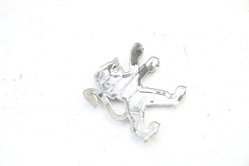 photo de LOGO DA MARCA PEUGEOT ELYSTAR 50 (2002 - 2014) - Zoom do estado de desgaste