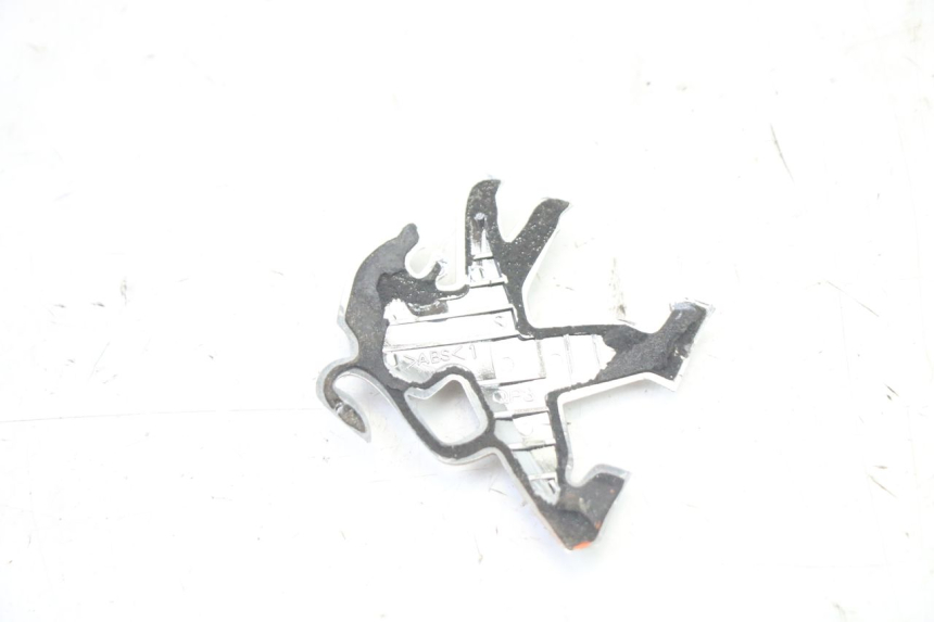 photo de LOGO DA MARCA PEUGEOT KISBEE 2T 50 (2010 - 2017) - Zoom do estado de desgaste