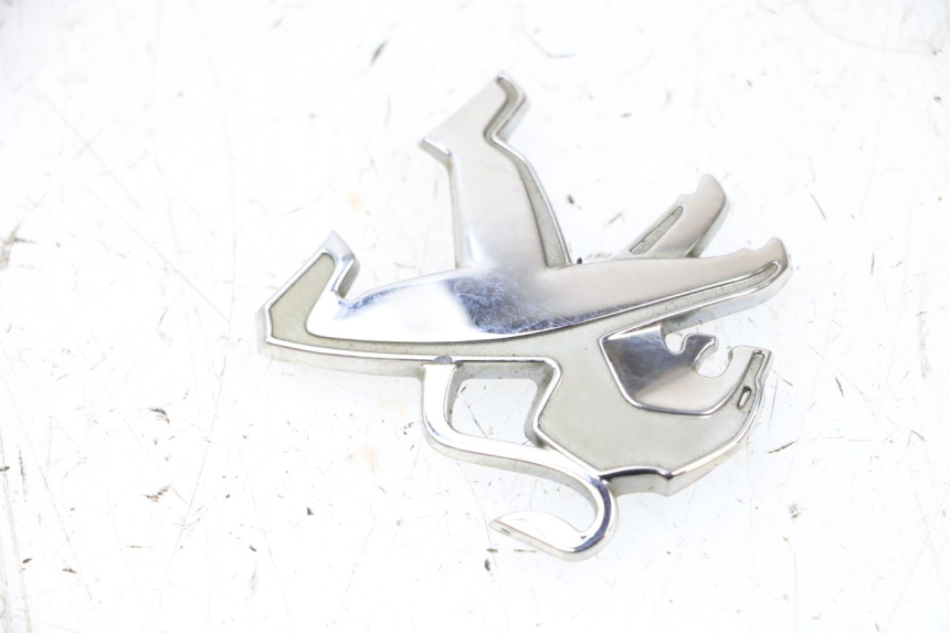photo de LOGO DA MARCA PEUGEOT KISBEE 2T 50 (2010 - 2017) - Outro ângulo de visão