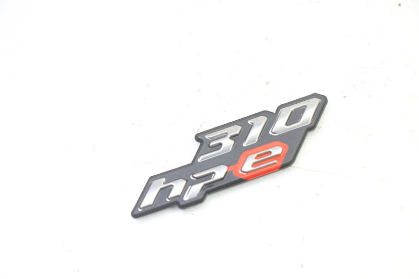 photo de LOGO DA MARCA PIAGGIO MP3 HPE 310 (2024 - 2025) - Zoom do estado de desgaste