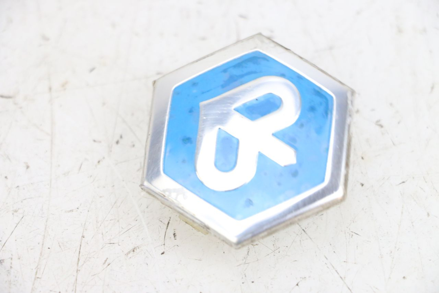 photo de LOGO DA MARCA PIAGGIO MP3 500 (2016 - 2018) - Zoom do estado de desgaste