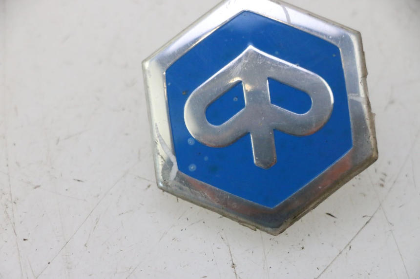 photo de LOGO DA MARCA PIAGGIO MP3 500 (2016 - 2018) - Outro ângulo de visão