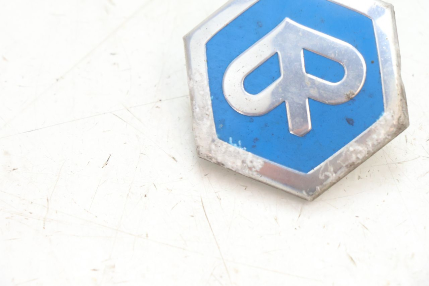 photo de LOGO DA MARCA PIAGGIO MP3 500 (2016 - 2018) - Detalhe da peça