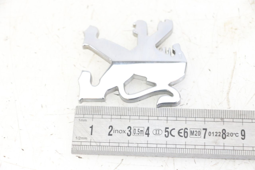 photo de LOGO DA MARCA PEUGEOT SATELIS COMPRESSOR K15 125 (2006 - 2009) - Detalhe da peça