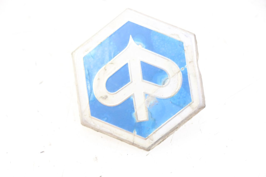 photo de LOGO DA MARCA PIAGGIO X8 125 (2004 - 2007) - Vista principal