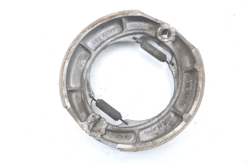 photo de Sapata de travão SUZUKI GSX E 250 (1982 - 1983) - Zoom do estado de desgaste
