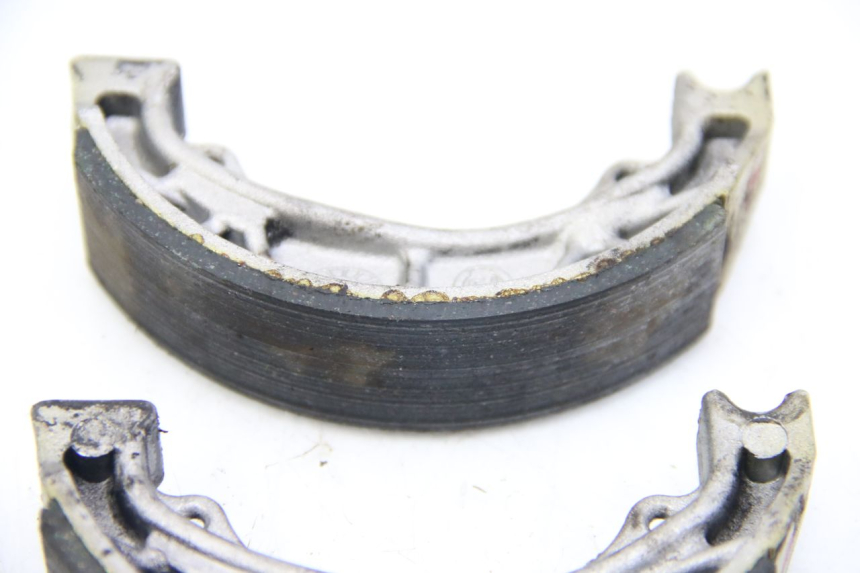 photo de Sapata de travão PEUGEOT KISBEE 4T 50 (2010 - 2017) - Zoom do estado de desgaste