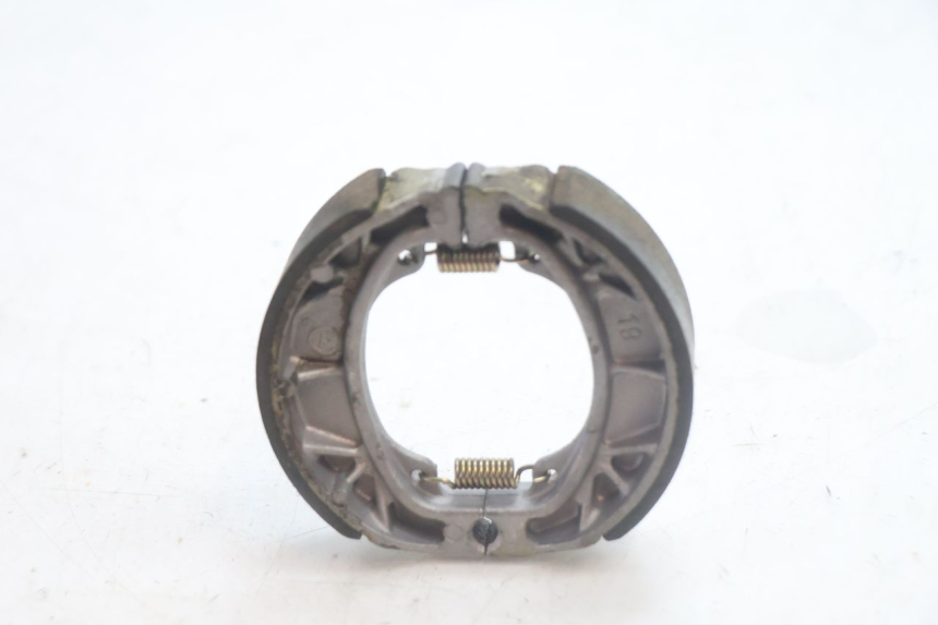 photo de Sapata de travão PEUGEOT KISBEE 4T 50 (2010 - 2017) - Zoom do estado de desgaste
