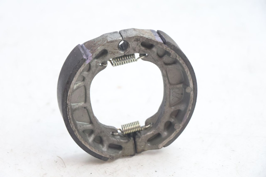 photo de SAPATA DE FREIO PEUGEOT LUDIX ONE 14P 50 (2004 - 2013) - Detalhe da peça
