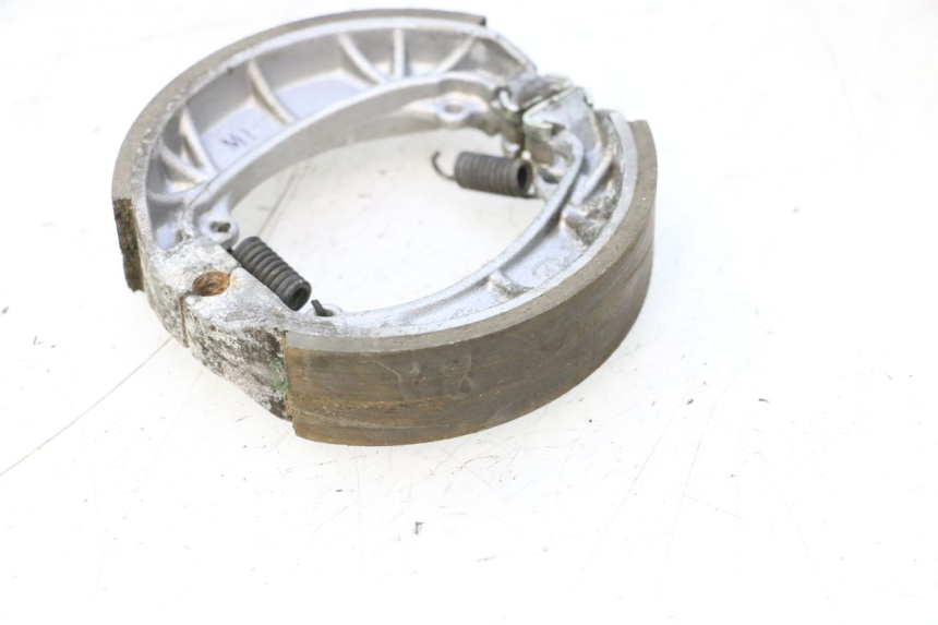 photo de Sapata de travão PEUGEOT LUDIX ONE 50 (2004 - 2013) - Outro ângulo de visão
