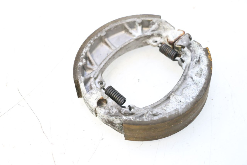 photo de Sapata de travão PEUGEOT LUDIX ONE 50 (2004 - 2013) - Pontos de fixação