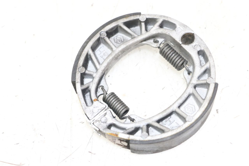photo de Sapata de travão PIAGGIO VESPA LX 2T 50 (2005 - 2013) - Detalhe da peça