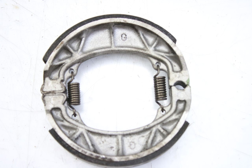 photo de Sapata de travão PEUGEOT SV 125 (1991 - 1994) - Zoom do estado de desgaste