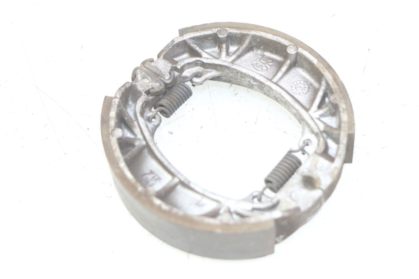photo de Sapata de travão PEUGEOT VIVACITY 50 (1998 - 2003) - Detalhe da peça